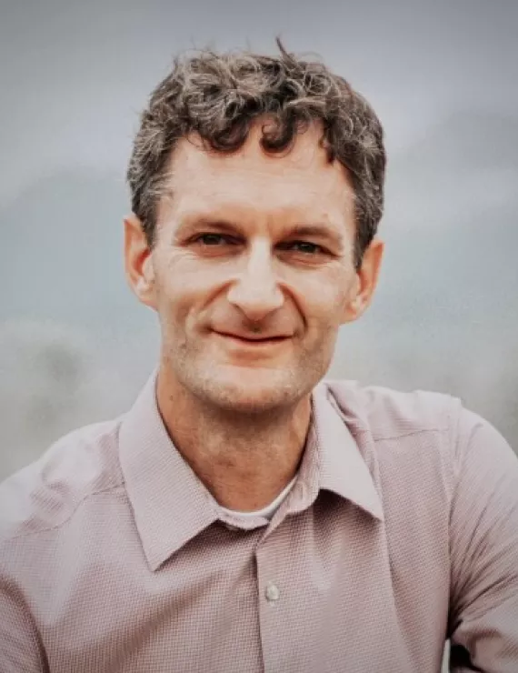 Photo of Parke Daniel, IFS therapist in Gilbert