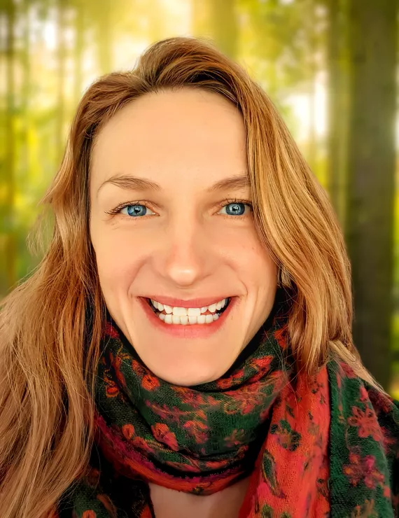 Photo of Patryas Dr Laura, IFS therapist in Manchester