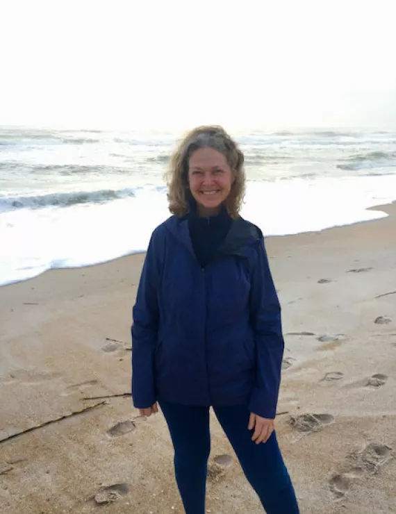 Photo of Peterson Corinne, IFS therapist in Chicago