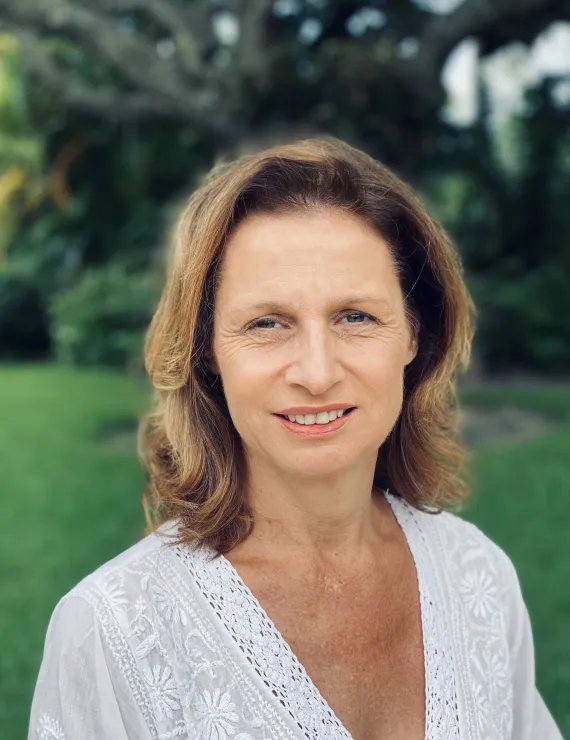 Photo of Puech Andrea, IFS therapist in Miami