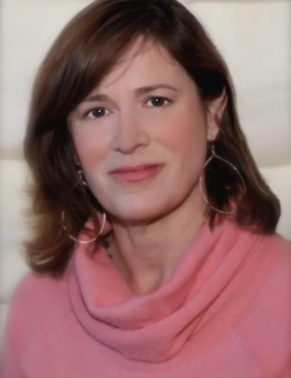 Photo of Rea Robin, IFS therapist in Asheville
