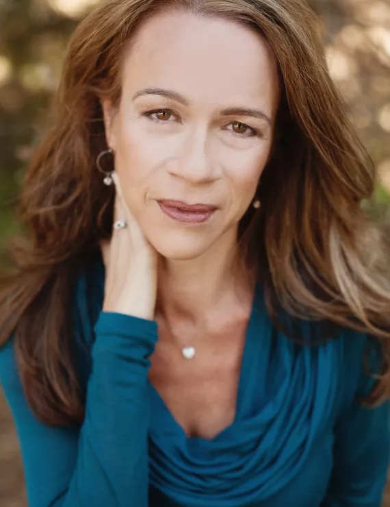 Photo of Reed Elizabeth, IFS therapist in San Francisco