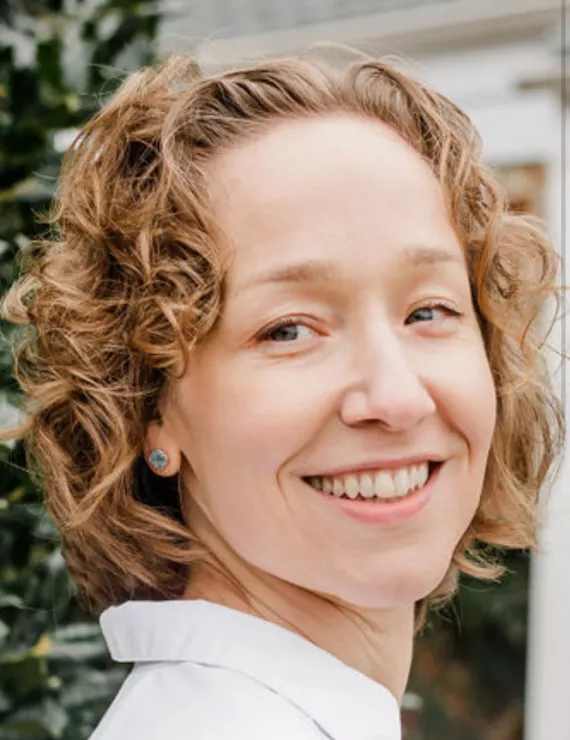 Photo of Riley Olin Becky, IFS therapist in Towson