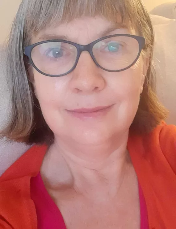 Photo of Rose Kathy, IFS therapist in Cambridge