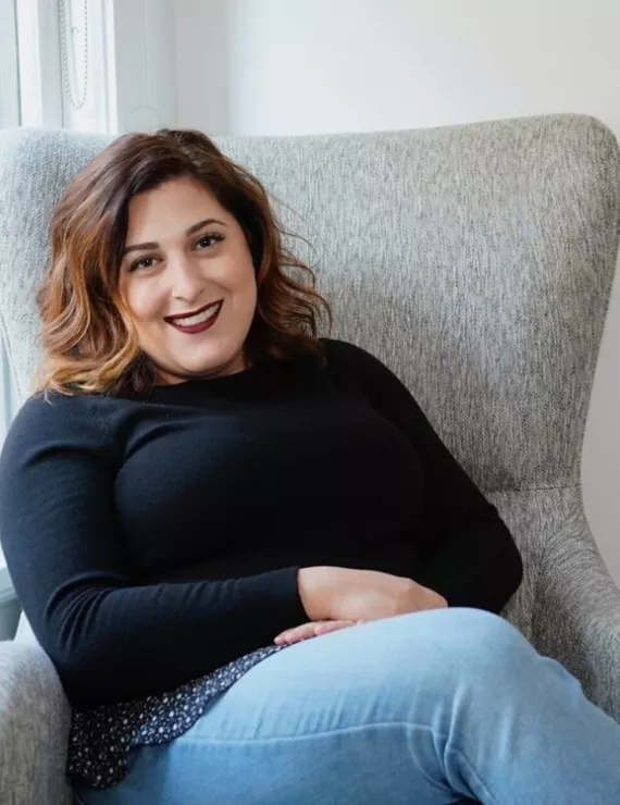 Photo of Sadat Diana, IFS therapist in Vancouver