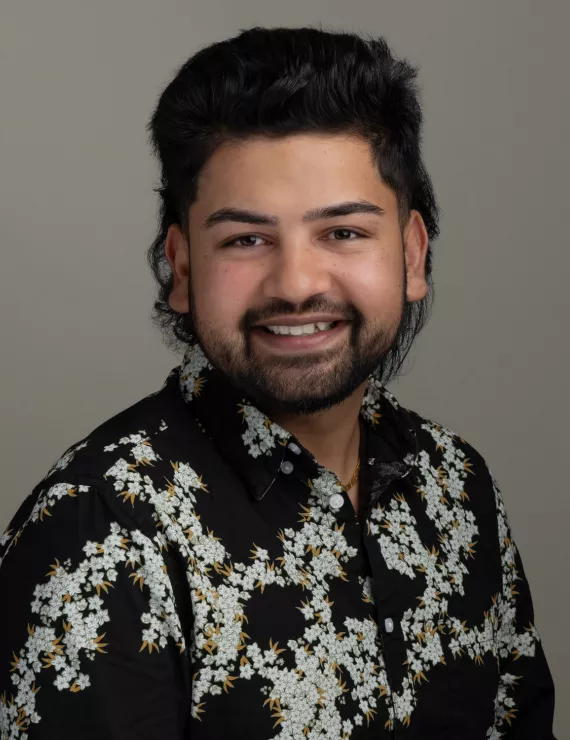 Photo of Saini Kartik, IFS therapist in Bedford