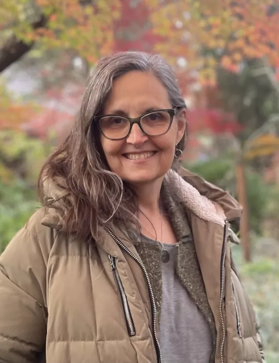 Photo of Savage Julie, IFS therapist in Silver Spring