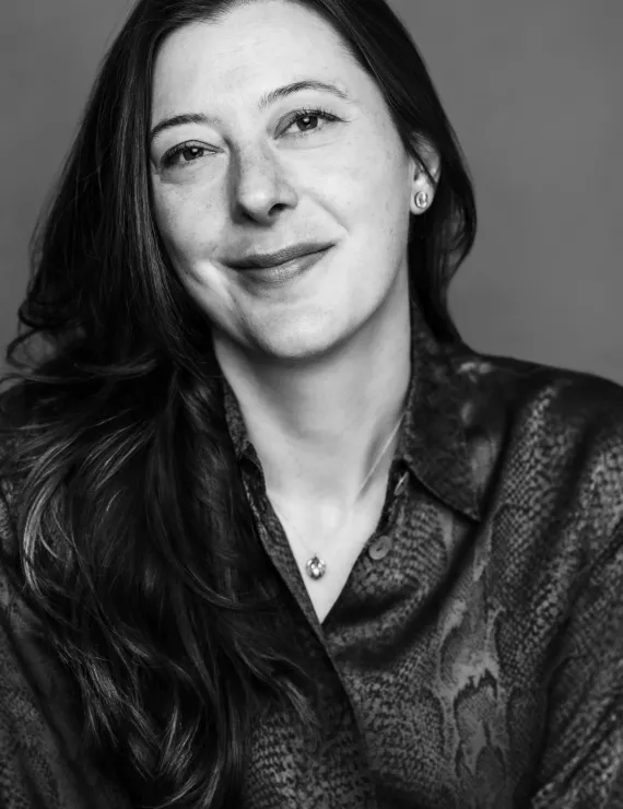 Photo of Schine Jennifer, IFS therapist in Vancouver