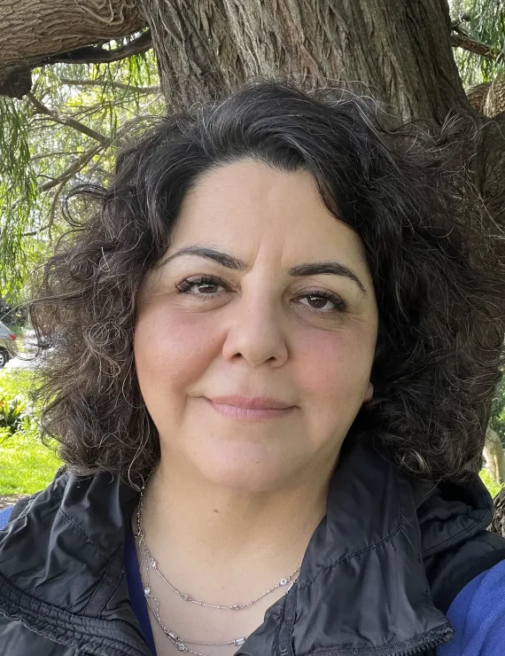Photo of Schmuecker Shohreh, IFS therapist in San Francisco