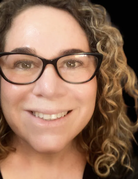 Photo of Segal Hadass, IFS therapist in Sydney