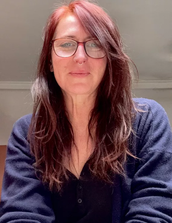 Photo of Sela Lorraine, IFS therapist in Stroud