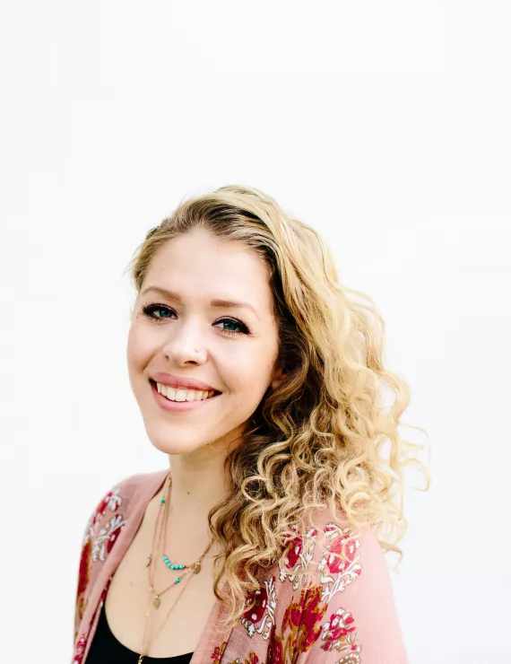 Photo of Shahrokh Sandra, IFS therapist in Calabasas