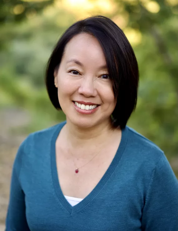 Photo of Shing Linda, IFS therapist in Los Angeles
