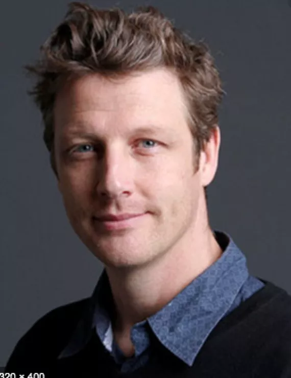 Photo of Shugar Seth, IFS therapist in Vancouver