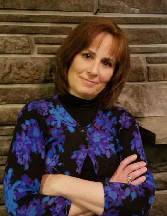 Photo of Siegelman Su, IFS therapist in Jenkintown