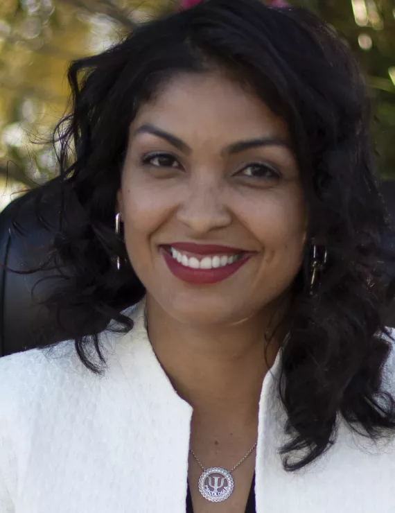 Photo of Simpson Michelli, IFS therapist in Tucson