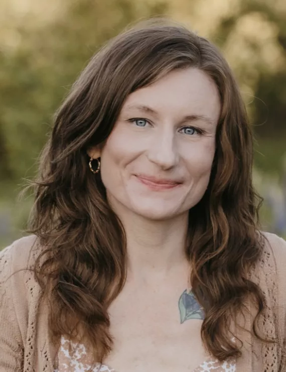 Photo of Tomsky Sophie, IFS therapist in Duluth