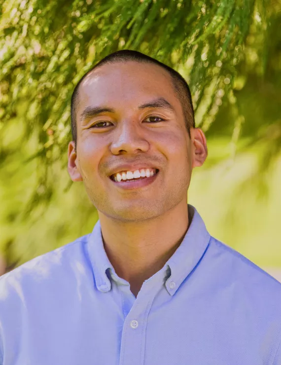 Photo of Tran Dinh, IFS therapist in Durham
