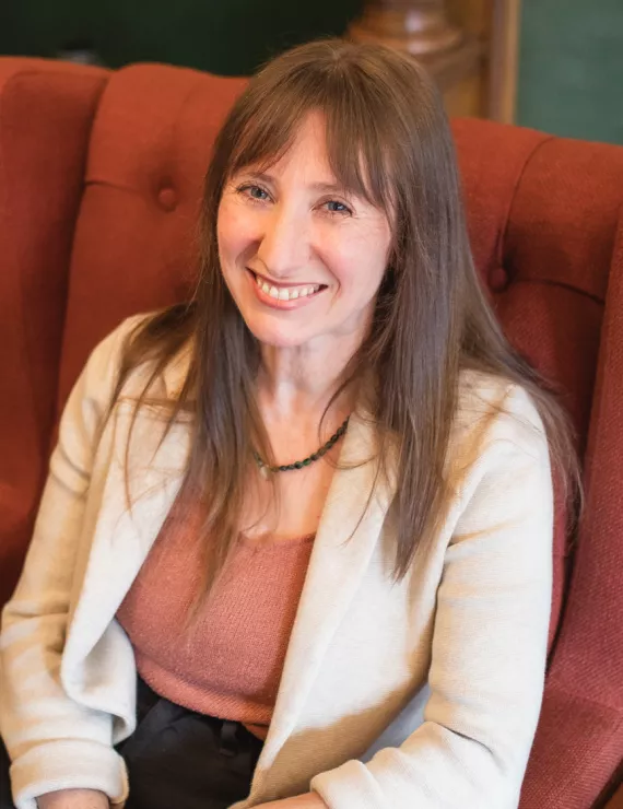 Photo of Usher Katrina, IFS therapist in Asheville