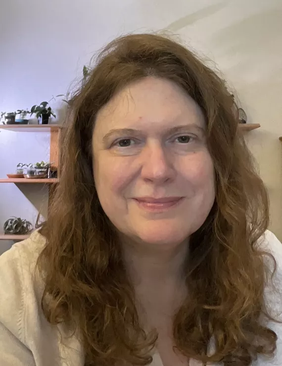 Photo of Warner, PhD Paige, IFS therapist in Corvallis