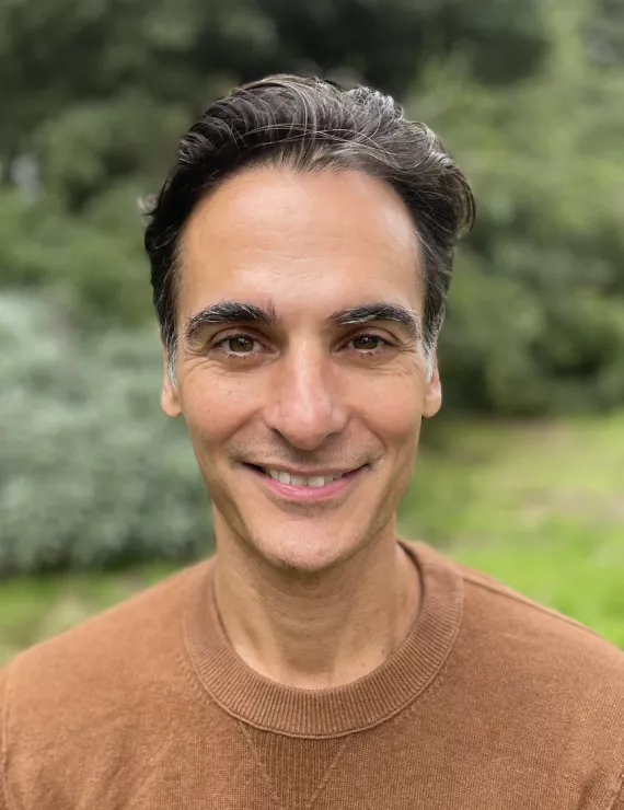 Photo of Whitmarsh Ian, IFS therapist in San Francisco