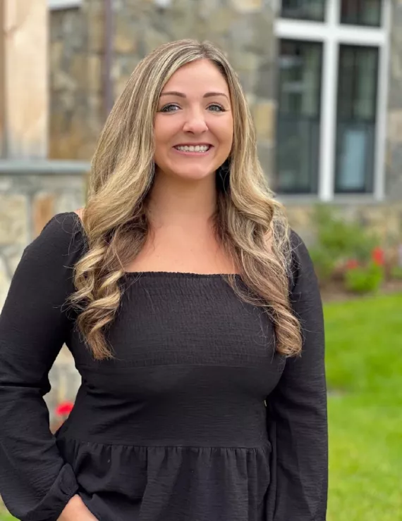 Photo of Woods Lauren, IFS therapist in Farmington