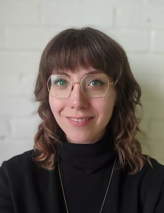 Photo of Woolley Emma, IFS therapist in Toronto