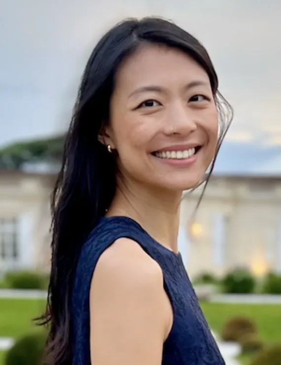 Photo of Xing Mirabel Xiao-Ou, IFS therapist in New York